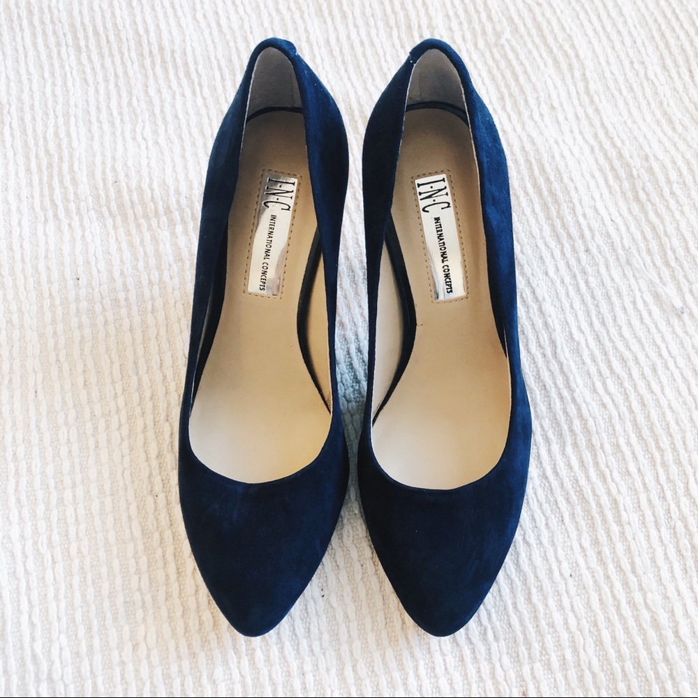NWT! INC Navy Pointed Toe Heel